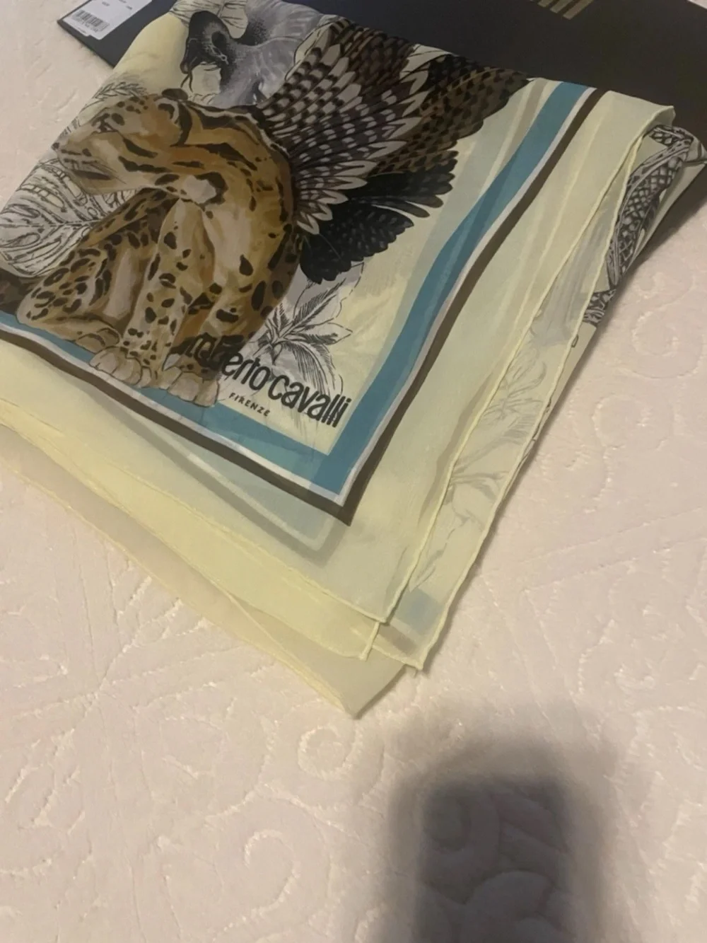 470$ Roberto Cavalli Scarf Wild Silk Tiger and Chain Print